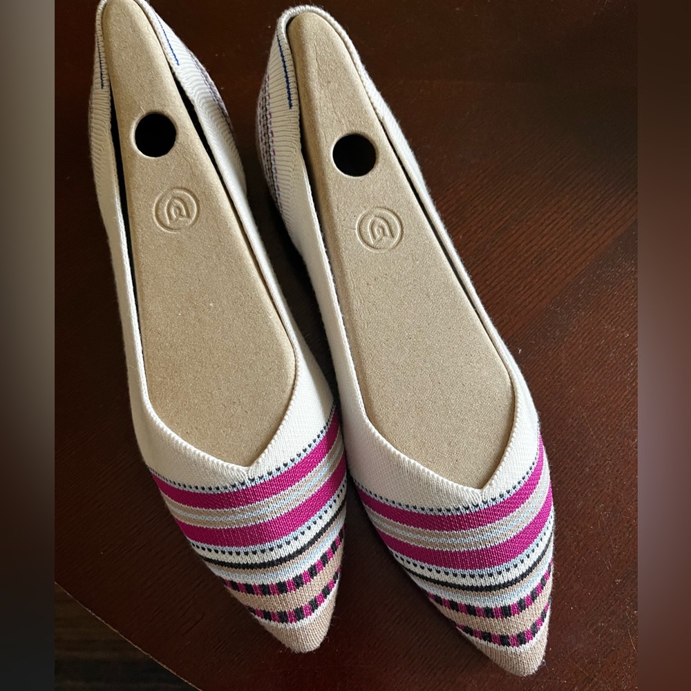 Rothy’s Merino Ivory Ribbon Stripe points size 9